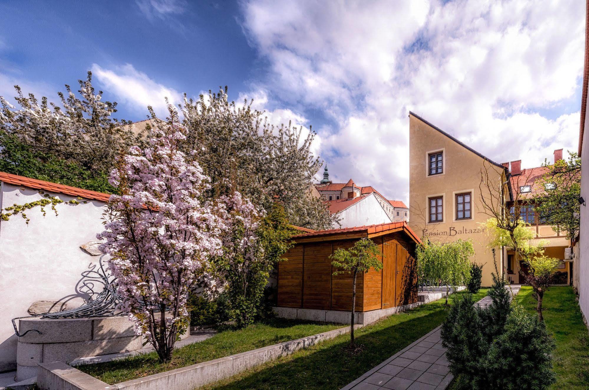 Penzion Baltazar Mikulov Hotel Exterior photo